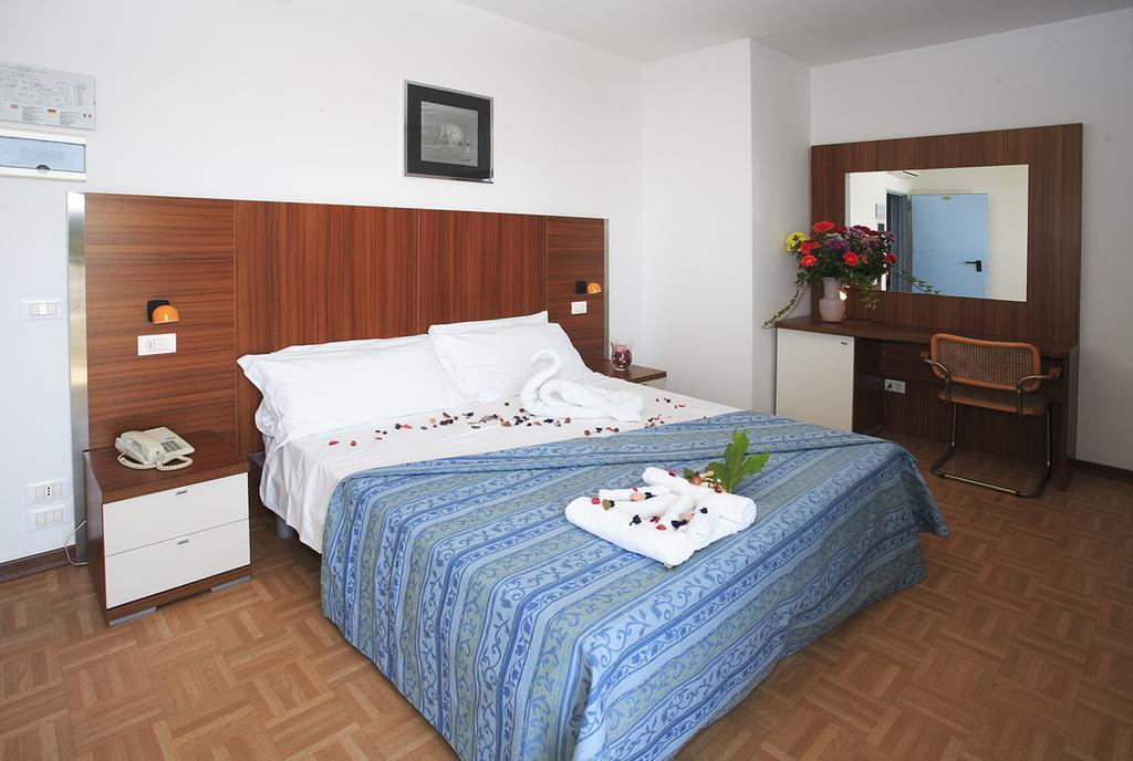 Hotel Aspe Bibione Exterior foto