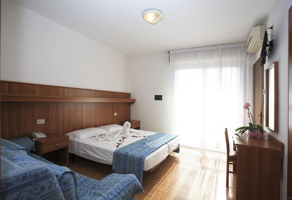 Hotel Aspe Bibione Exterior foto