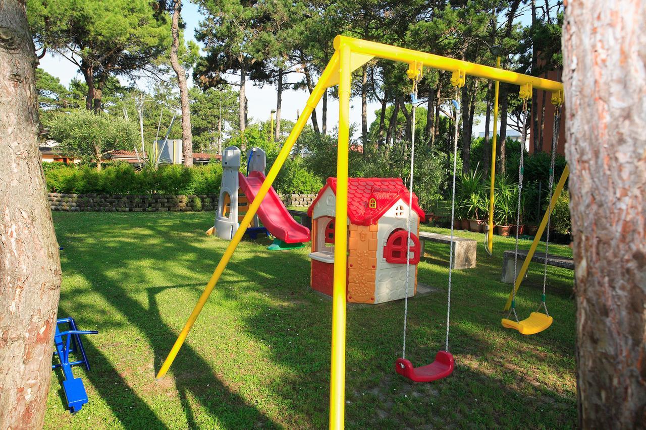 Hotel Aspe Bibione Exterior foto